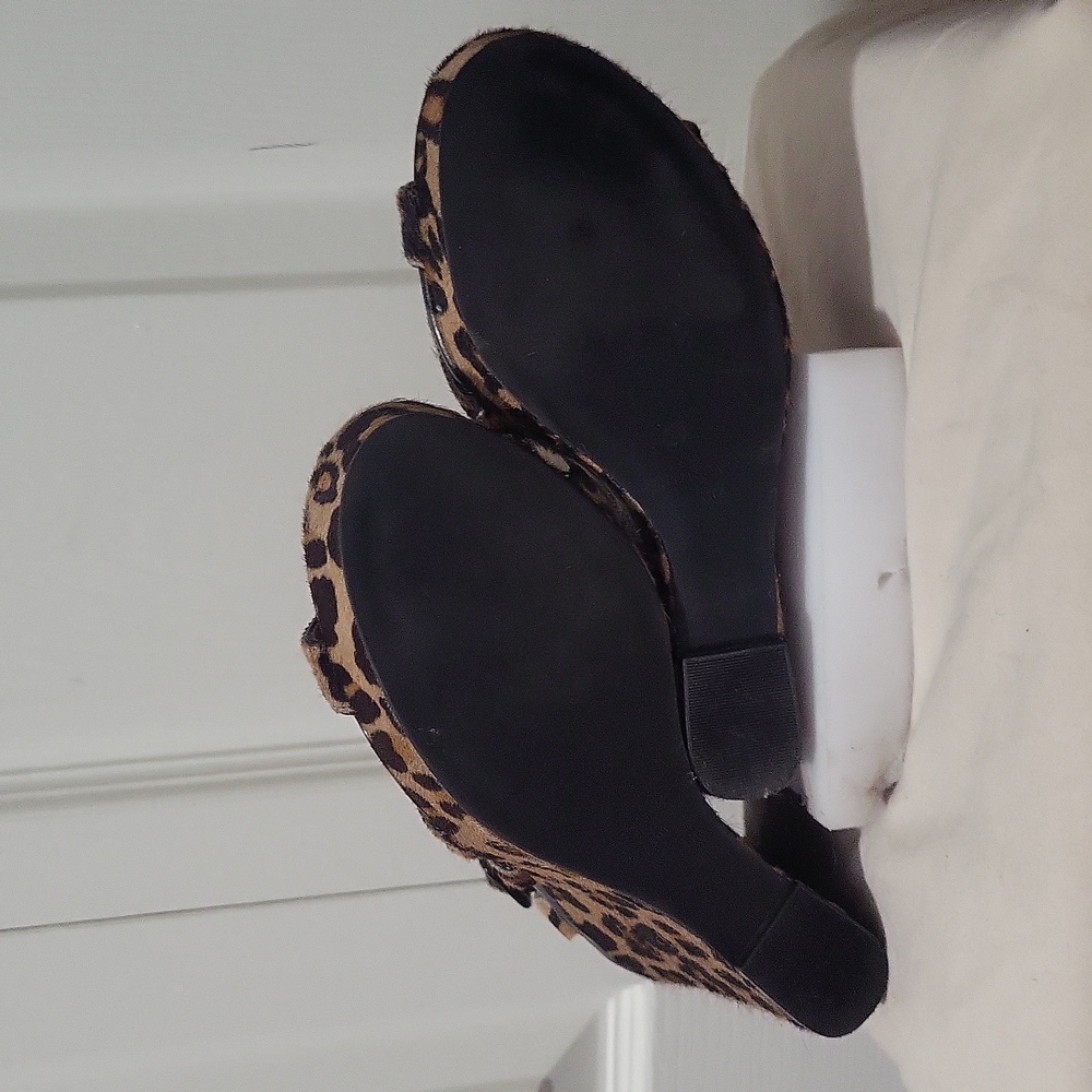 EUC Nine West leopard wedges - Picture 5 of 8